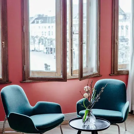 Maison Hustinx Op Het Vrijthof 酒店 4*
